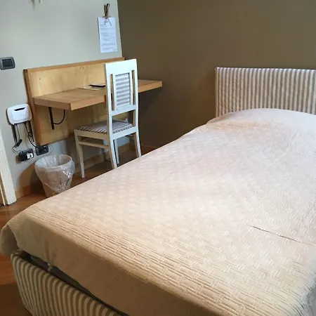 Guest house Il Torchio - Guest House Lago Maggiore Dormelletto