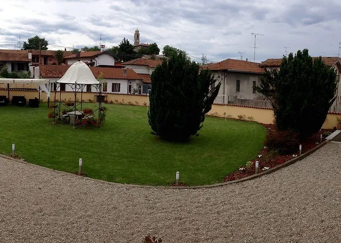 Il Torchio - Guest House Penzion Dormelletto